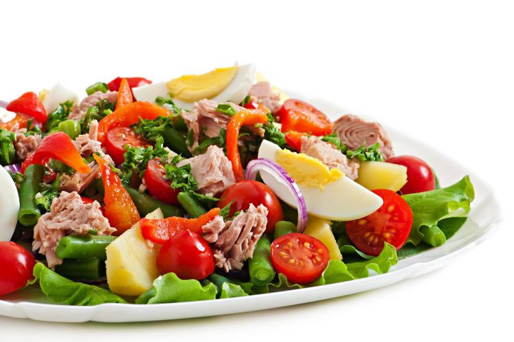 salad-with-tuna-tomatoes-potato-onion.jpg